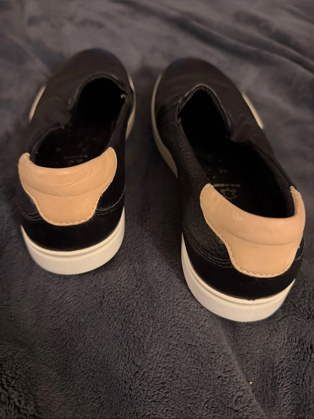 Ecco Black Leather Slip-On Sneakers with Tan Heel Tab